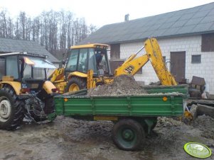 Ursus C-360 i JCB 3CX