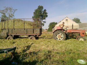 Ursus C-360 + Rozrzutnik Agromet Czarna Białostocka