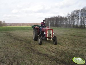 Ursus C-360 + rozsiewacz