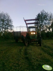 Ursus C-4011 + przyczepa samozbierająca