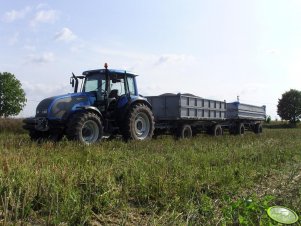 Valtra + 2 przyczepy rzepaku