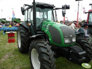 Valtra A 72