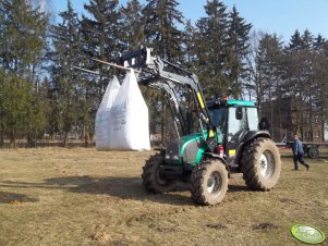 Valtra A83 Hi-Tech & tur stoll