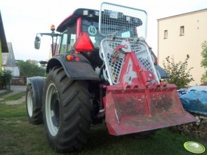 Valtra N111 z wyciągarką leśną Tajfun