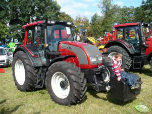 Valtra N121