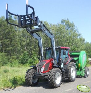 Valtra N123 + McHale
