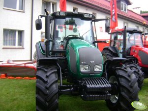 Valtra N82 Hi-Tech + kosiarka Kuhn