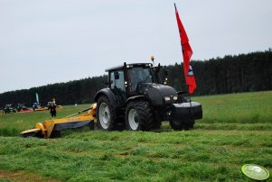 Valtra T202 + ELHO