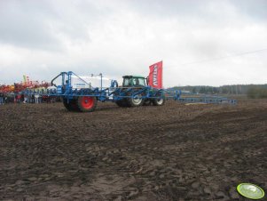 Valtra+opryskiwacz Lemken