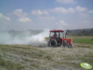 Władimirec T-25 & rozsiewacz nawozu Rnz