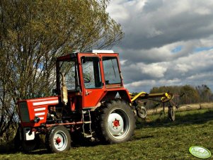 Władimirec T-25A + rozbijacz pokosów