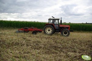 Zetor 10245 z broną talerzową 3.7m