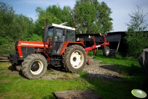 Zetor 10245 z pługiem Ibis XXL 3 skibowym