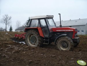 Zetor 12145 z pługiem