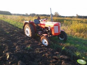 Zetor 3011 + Pług