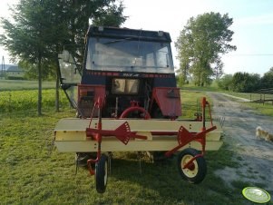 Zetor 3320 + przewracarka taśmowa.