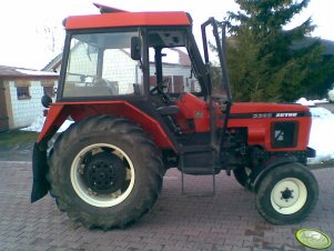 Zetor 3320