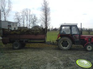 Zetor 5211 i rozrzutnik