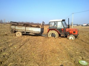 Zetor 5211 i rozrzutnik