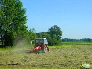 Zetor 5211 + Kverneland Taarup 9043