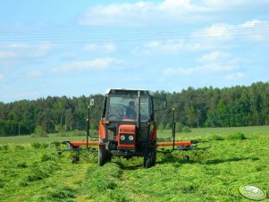 Zetor 5211 + Vicon Fanex 523