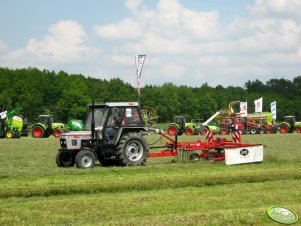 Zetor 5211 + zgrabiarka Lely