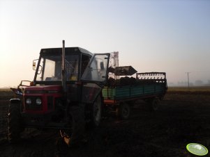 Zetor 5245 + rozrzutnik