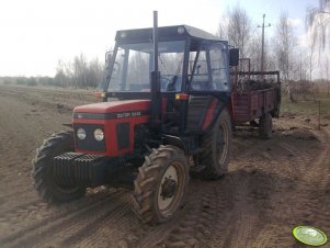 Zetor 5245 + rozrzutnik<br />