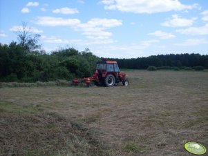 Zetor 5320 i Kuhn