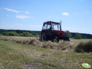 Zetor 5320 i Kuhn