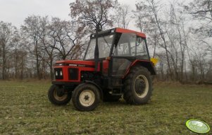 Zetor 5320 + Rozsiewacz