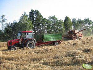 Zetor 5320 z przyczepą Pronar i Bizon Z056