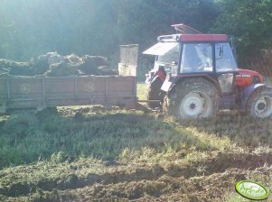 Zetor 5340 + rozrzutnik 4t