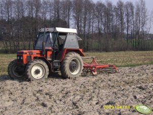 Zetor 6245 z agregatem uprawowym 2,8m