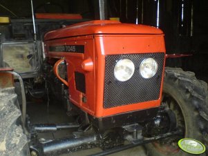 Zetor 6945 - lampy w masce