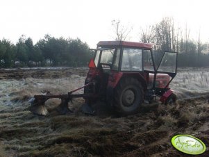 Zetor 7011 + Pług 3-skibowy