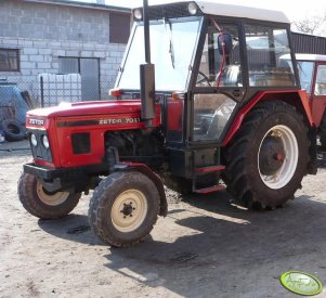 Zetor 7011