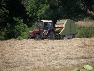 Zetor 7211 + Claas Rollant 62