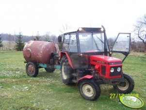 Zetor 7211 i beczka