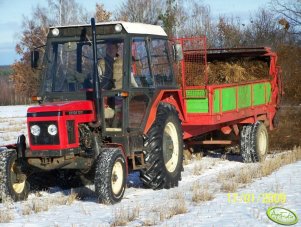 Zetor 7211 i rozrzutnik Krone