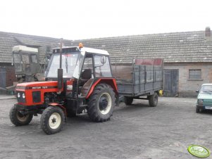 Zetor 7211 + rozrzutnik