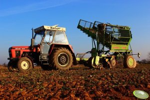 Zetor 7211 & STOLL V100