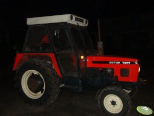 Zetor 7211