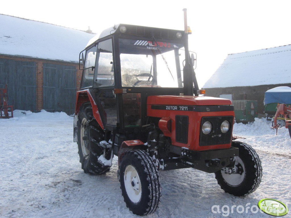 Fotografia Traktor Zetor 7211 Id:193805 - Galeria Rolnicza Agrofoto