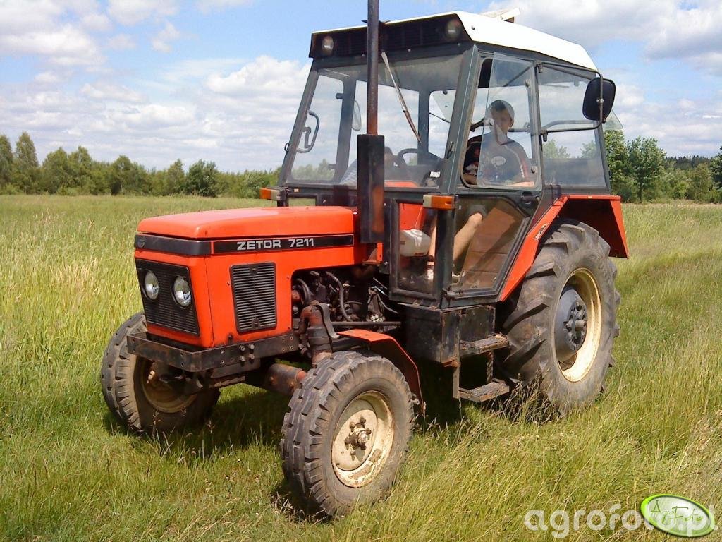 Fotografia Ciagnik Zetor 7211 #164532 - Galeria Rolnicza Agrofoto