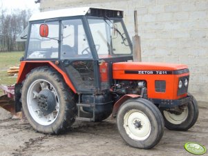 Zetor 7211