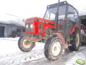 Zetor 7211. 