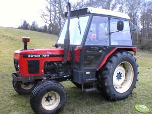 Zetor 7211