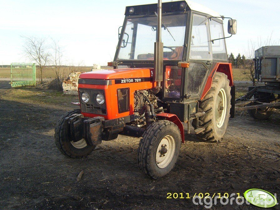 Foto Ciagnik Zetor 7211 Id:269434 - Galeria Rolnicza Agrofoto