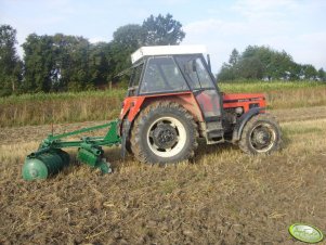 Zetor 7245 z broną talerzową